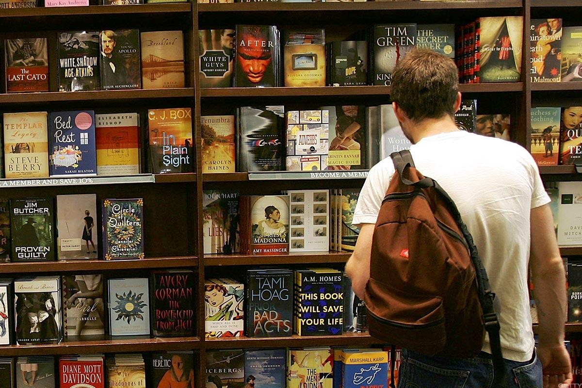 Amazon Killed Barnes & Noble, Now It Should Buy It - TheStreet