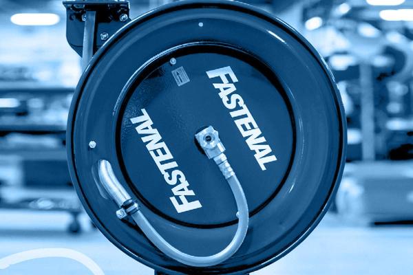 Let's Look at Fastenal Stock Ahead of Earnings
