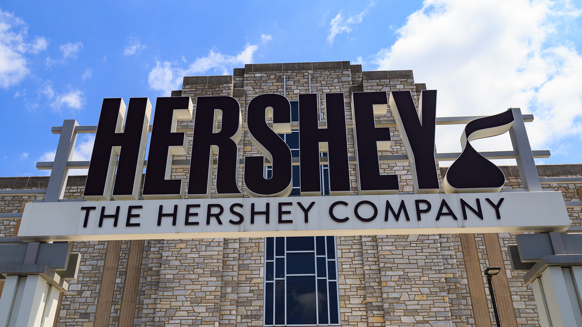 The hershey company. Компания Hershey. Херши город в США. Hershey Company в Пенсильвании, США.. Hershey здание.