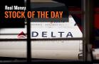 Delta Air Lines Stock Stays Grounded as Poor Forecast Clouds Earnings