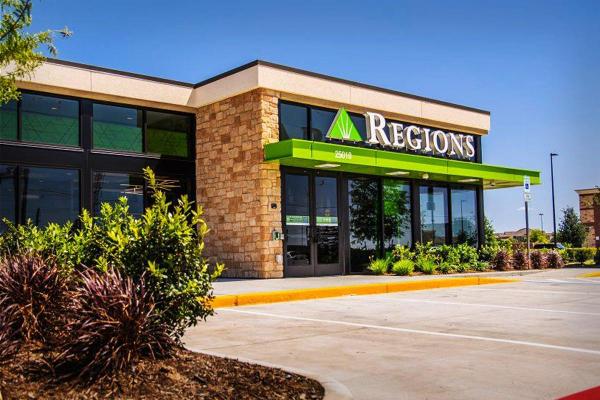 Regions Financial Joins the Sector Fun and Breaks Out