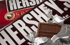 Which Stock Is Better to Snack on: Mondelez or Hershey?