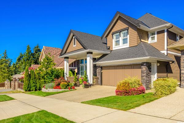 Head to the Suburbs for These Homebuilding Stock Buys